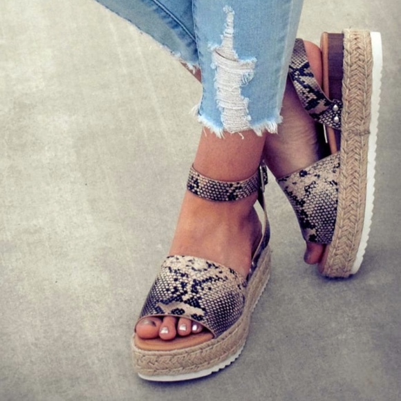 Shoes - HELLO SPRING Comfy Espadrilles - SNAKE PRINT